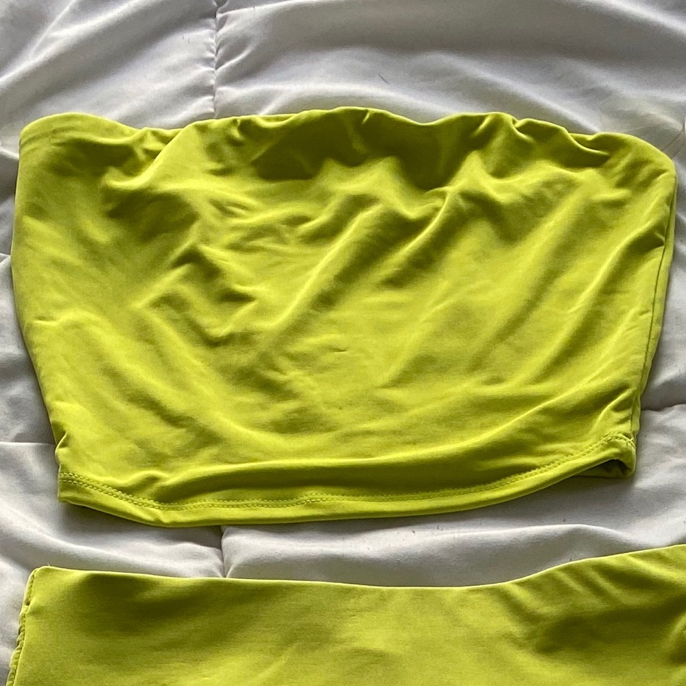 Two piece Windsor set